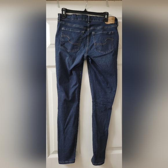 SIGNATURE by LEVI Skinny Jeans  Maternity Size Medium Excellent Condition - Picture 3 of 5